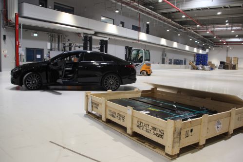 Fahrzeugbatterie, die zunächst für den Einbau in einer C-Klasse bestimmt war.