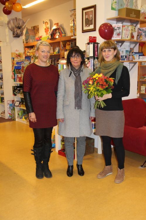 Auch Bürgermeisterin Kerstin Ternes gratulierte Grit Gebler und Sandra Kretzschmar zum Jubiläum.
